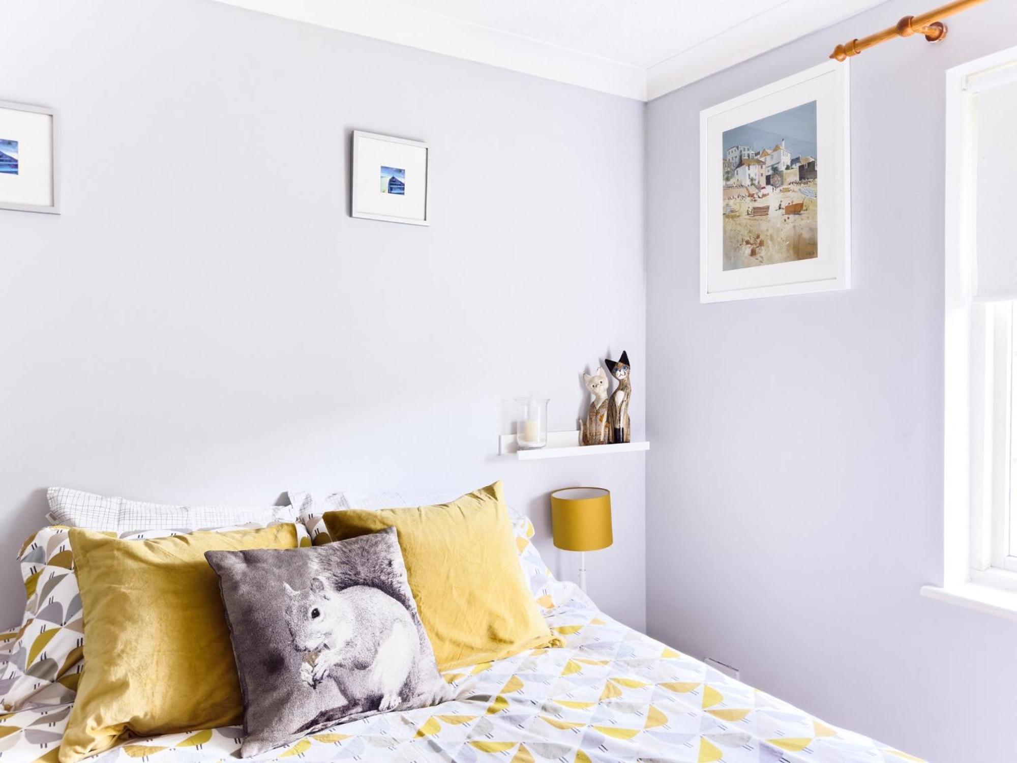 Beautiful Apartment In Guildford With Parking Send Εξωτερικό φωτογραφία